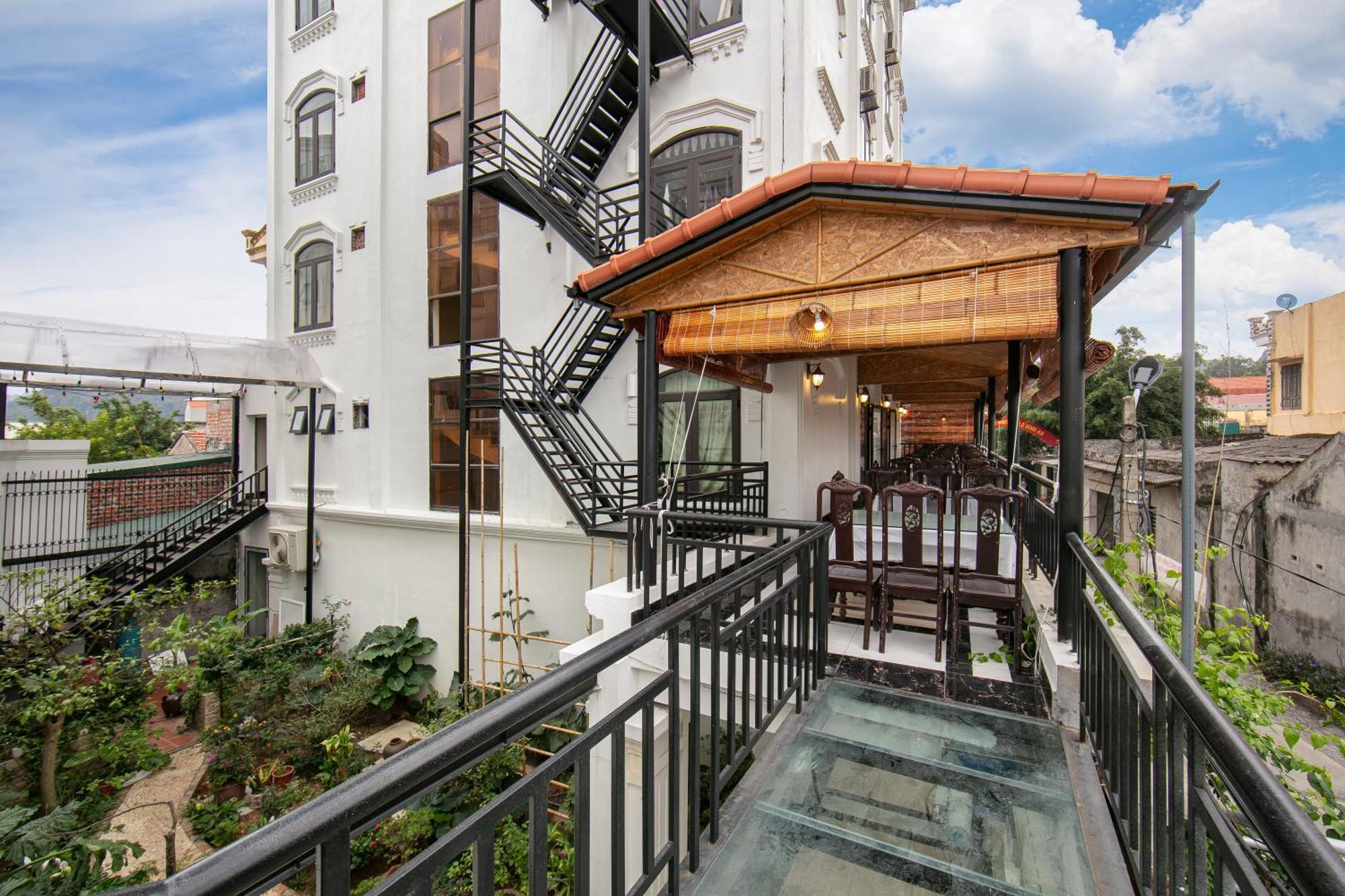נין בין Nam Hoa Hotel מראה חיצוני תמונה